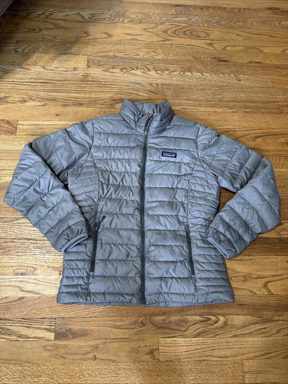 Patagonia Down Sweater Jacket Womens Medium Gray Puffer Full Zip 84683FA16